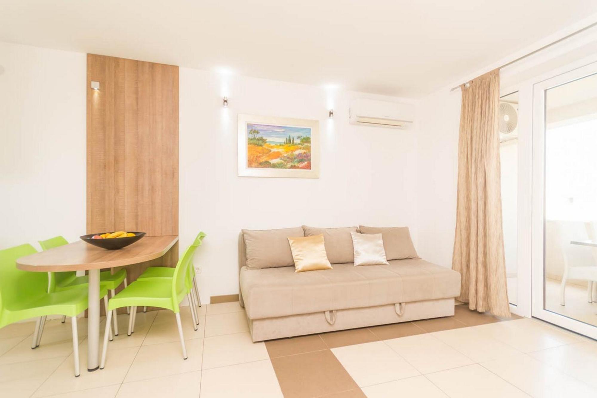 Apartments In Njivice/Insel Krk 13314 מראה חיצוני תמונה