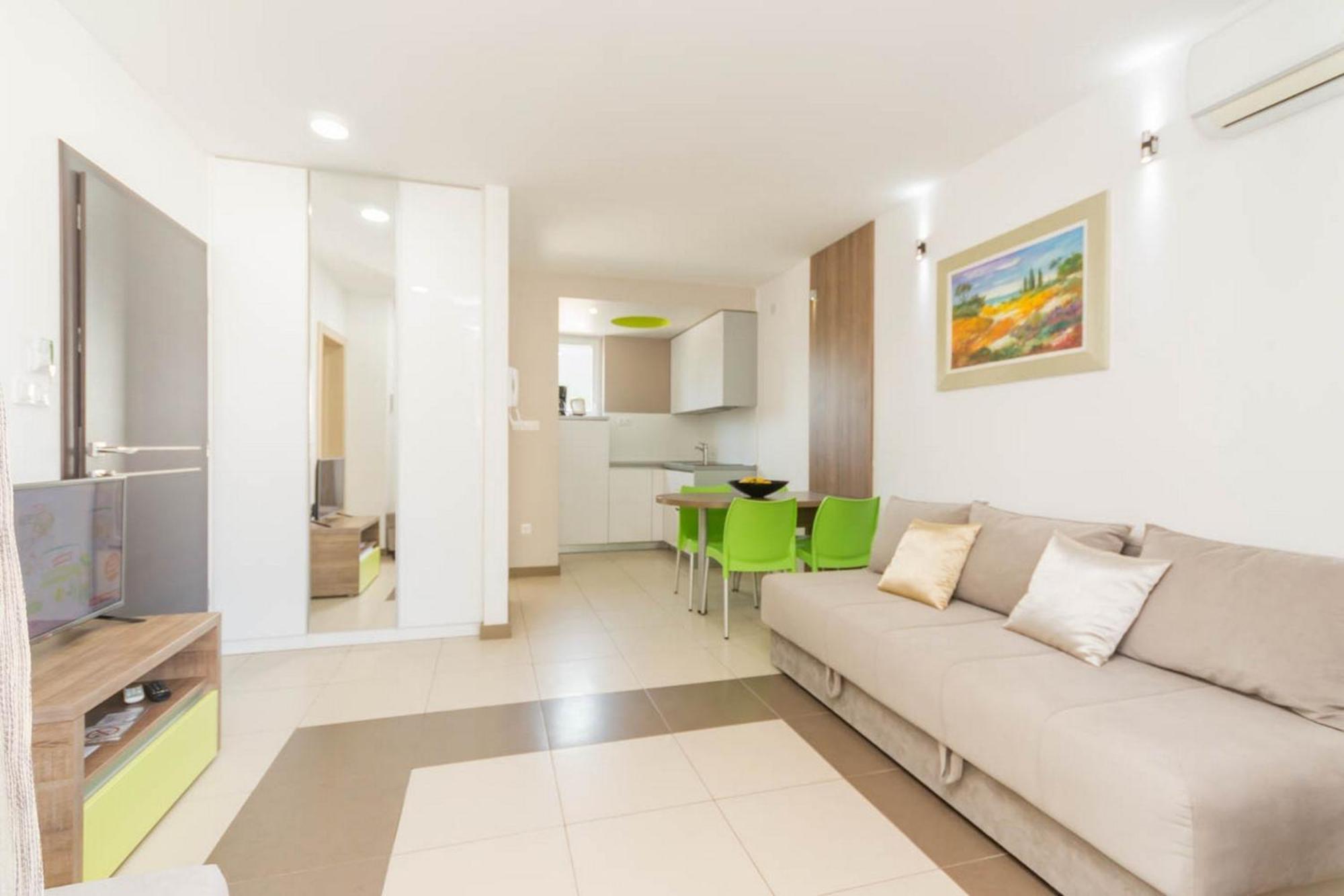 Apartments In Njivice/Insel Krk 13314 מראה חיצוני תמונה