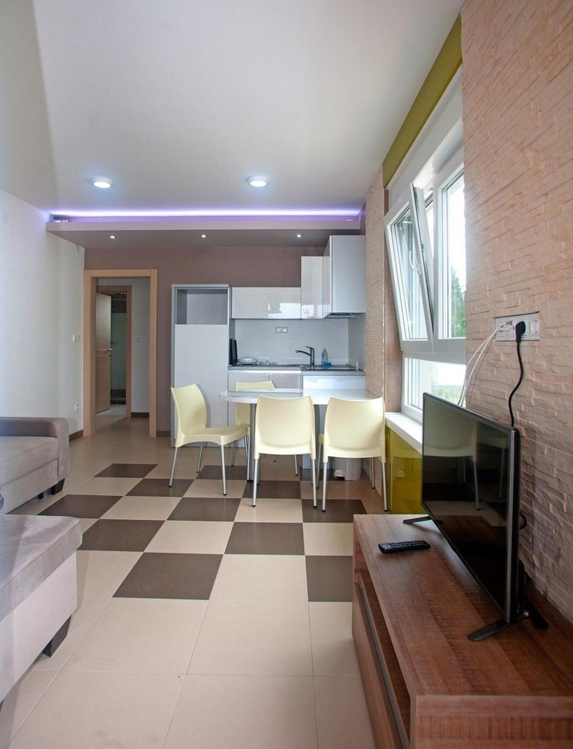 Apartments In Njivice/Insel Krk 13314 מראה חיצוני תמונה