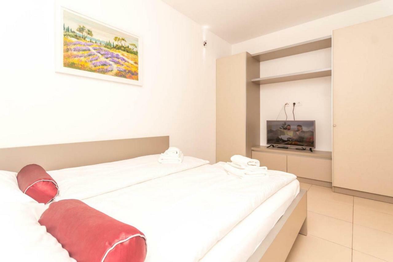Apartments In Njivice/Insel Krk 13314 מראה חיצוני תמונה